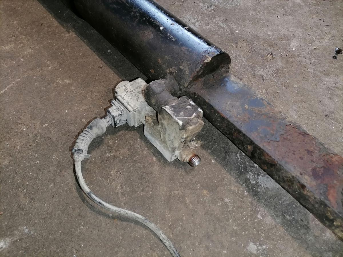 Volvo Tõstesilinder, ZEPRO zepro - Pieza universal para Camión: foto 3 Volvo Tõstesilinder, ZEPRO zepro - Pieza universal para Camión: foto 3