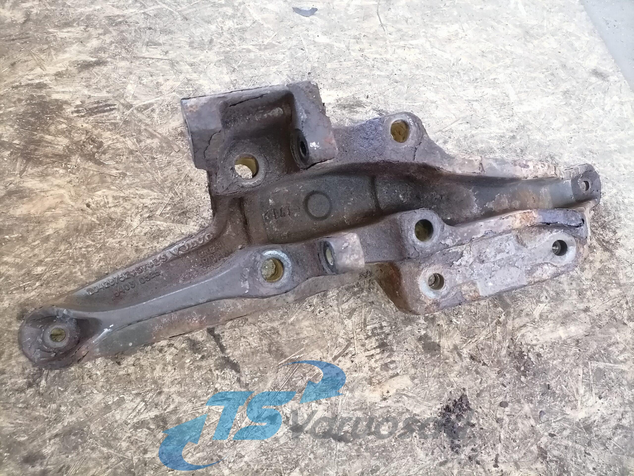 Volvo Volvo drive axle / axle mounting / airbag carrier 20428752 - Eje y piezas para Camión: foto 2 Volvo Volvo drive axle / axle mounting / airbag carrier 20428752 - Eje y piezas para Camión: foto 2