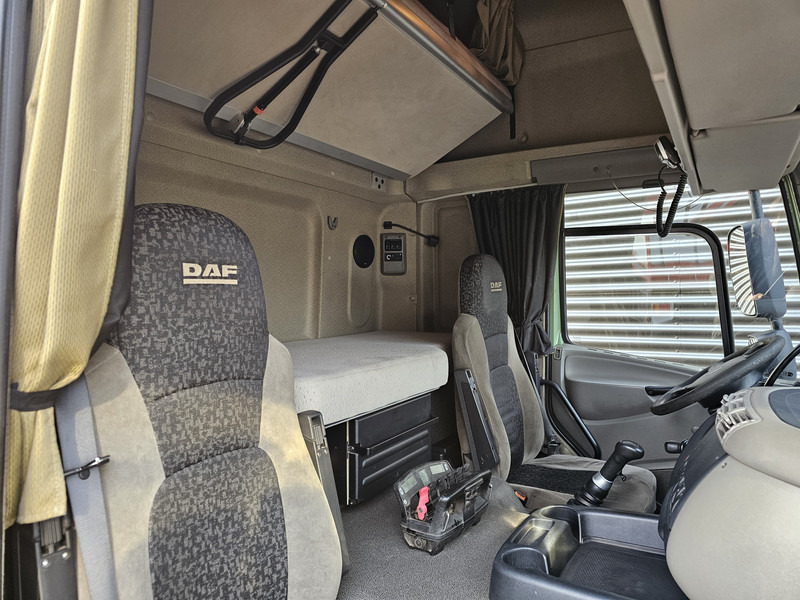 Cabeza tractora DAF CF 85.410 / HIAB 70TM + JIB / 8X2 / KRAN/CRANE: foto 16