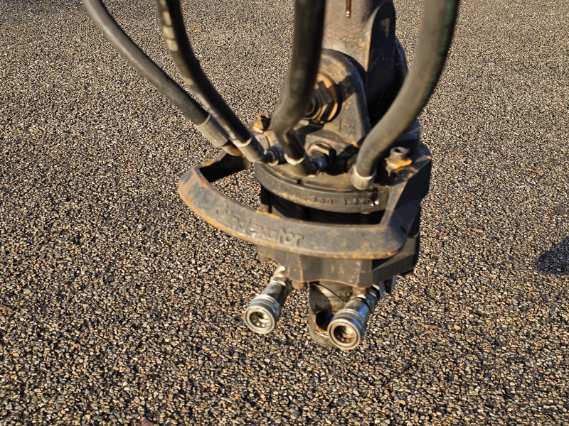 DAF XF 105.460 6X2 / HIAB 37TM KRAN / CRANE / GRUE - Cabeza tractora: foto 5 DAF XF 105.460 6X2 / HIAB 37TM KRAN / CRANE / GRUE - Cabeza tractora: foto 5