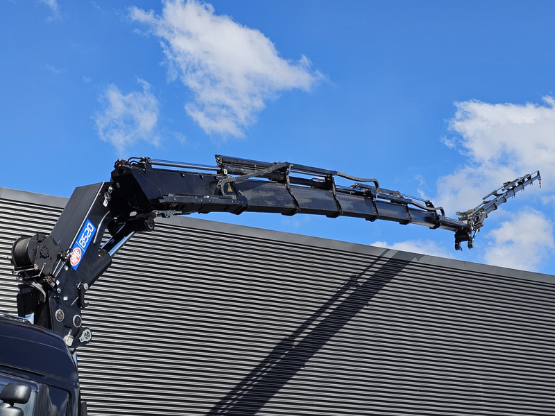 Scania R490 / 8x2 / HMF 85 TM CRANE / WINCH / JIB - Cabeza tractora: foto 2 Scania R490 / 8x2 / HMF 85 TM CRANE / WINCH / JIB - Cabeza tractora: foto 2