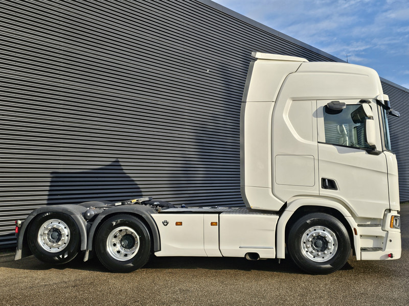 Scania R580 / V8 6X2 / RETARDER / FULL AIR - Cabeza tractora: foto 5 Scania R580 / V8 6X2 / RETARDER / FULL AIR - Cabeza tractora: foto 5