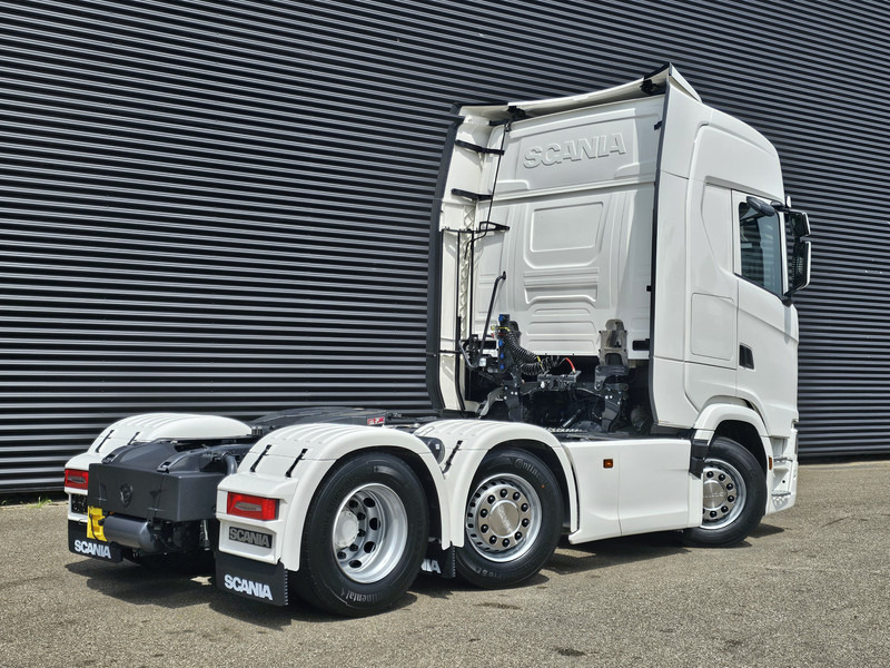 Scania S460 / 6x2/4 / RETARDER / FULL AIR / PUSHER / 2 x PTO - Cabeza tractora: foto 2 Scania S460 / 6x2/4 / RETARDER / FULL AIR / PUSHER / 2 x PTO - Cabeza tractora: foto 2