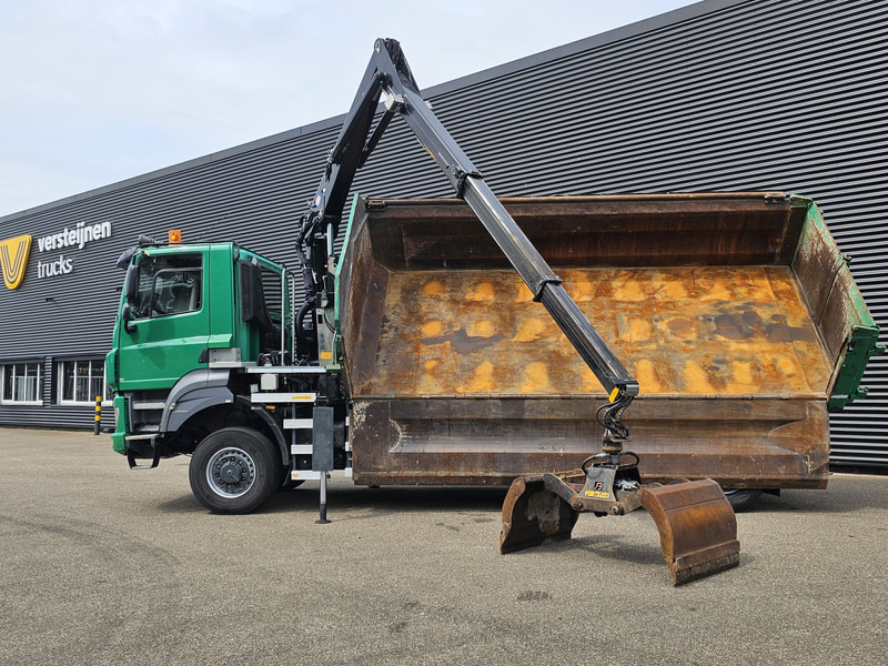 DAF TATRA 6X6 / T158/II / 2 SIDE TIPPER - HMF Z CRANE - Camión volquete, Camión grúa: foto 3 DAF TATRA 6X6 / T158/II / 2 SIDE TIPPER - HMF Z CRANE - Camión volquete, Camión grúa: foto 3