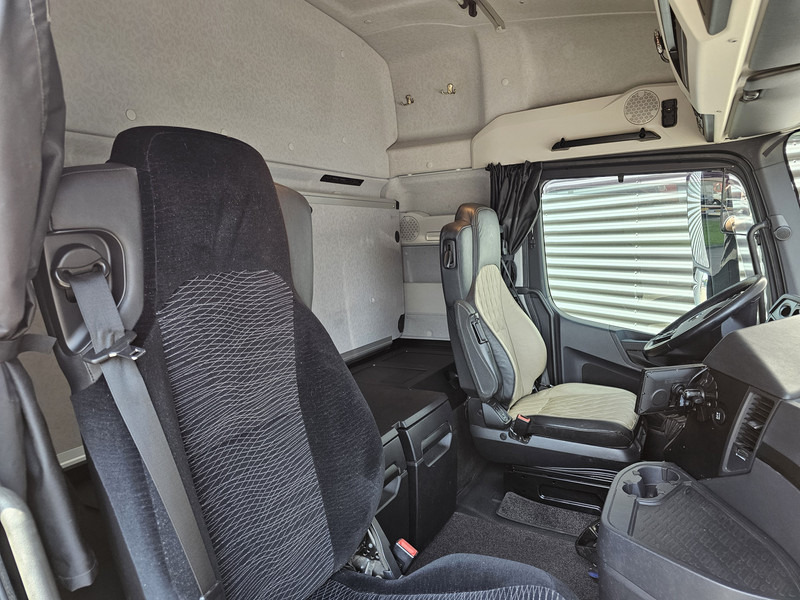 Camión grúa Mercedes-Benz Arocs 2658 6x4 / HMF 40 t/m - 21.3 mtr / WINCH: foto 15 Camión grúa Mercedes-Benz Arocs 2658 6x4 / HMF 40 t/m - 21.3 mtr / WINCH: foto 15