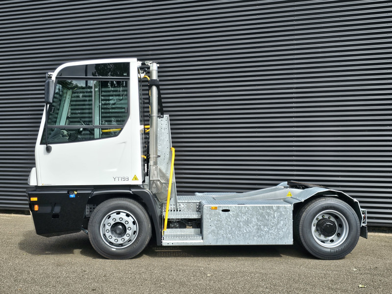 Tractor industrial Terberg YT193 / !!NEW!! / TERMINAL / RANGEERTREKKER: foto 19 Tractor industrial Terberg YT193 / !!NEW!! / TERMINAL / RANGEERTREKKER: foto 19