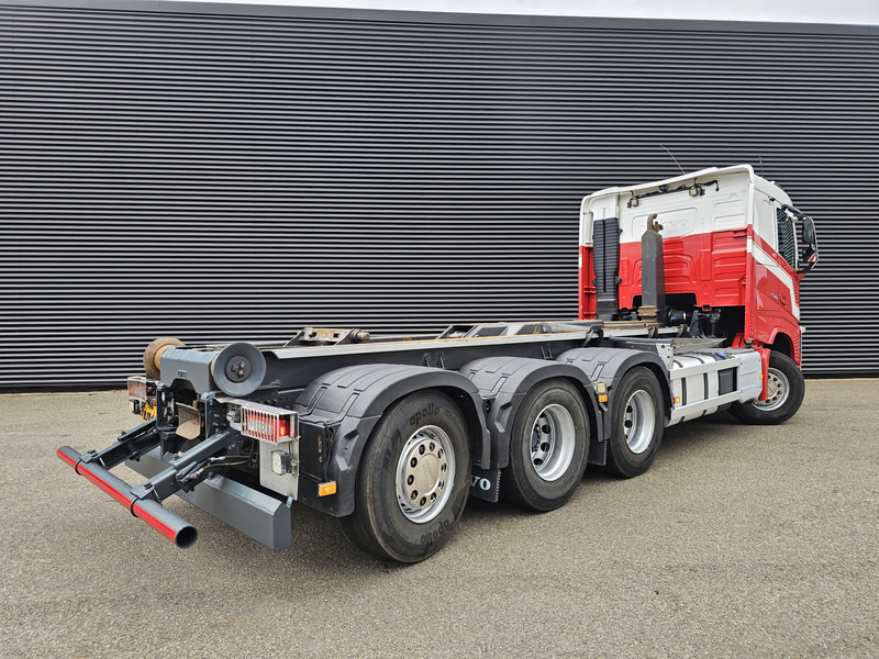 Volvo FH 500 8x4*4 / 30T HOOKLIFT - Camión multibasculante: foto 2 Volvo FH 500 8x4*4 / 30T HOOKLIFT - Camión multibasculante: foto 2