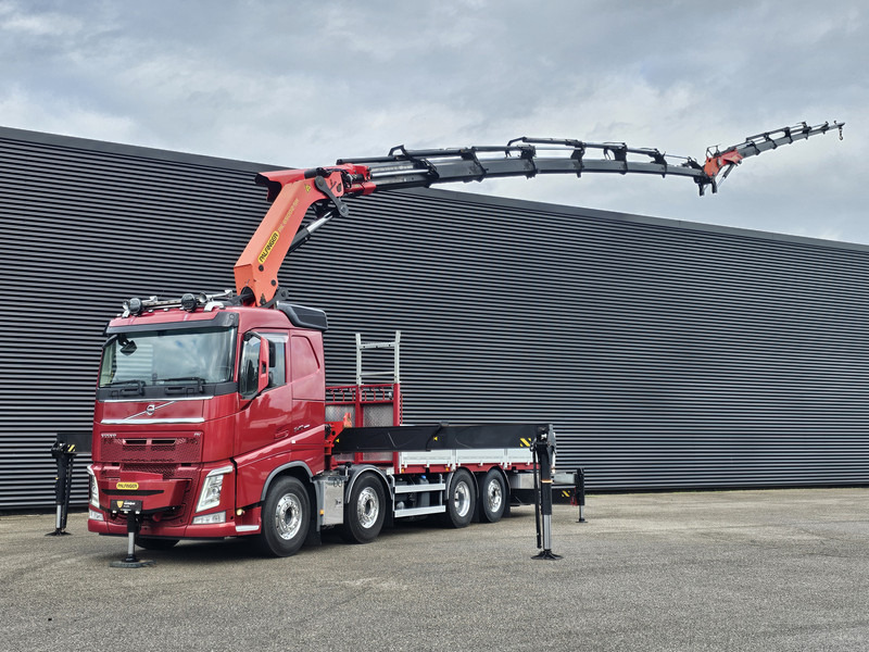 Volvo FH 540 8x2/6 / PALFINGER 65 t/m CRANE + JIB - Camión grúa: foto 1 Volvo FH 540 8x2/6 / PALFINGER 65 t/m CRANE + JIB - Camión grúa: foto 1