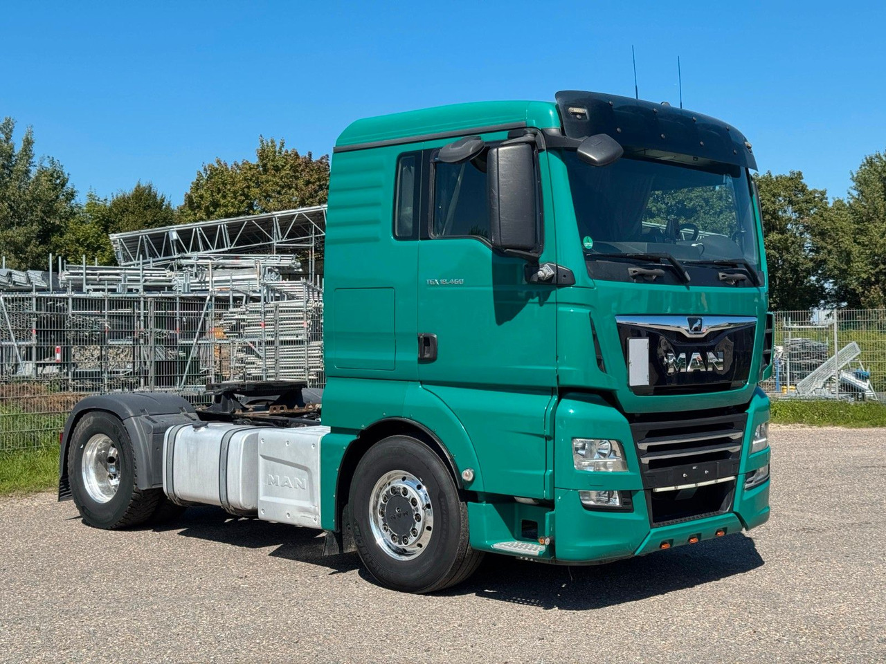 MAN 18.460 4x2 Kipphydr. | Standheiz. | Top Zustand - Cabeza tractora: foto 3 MAN 18.460 4x2 Kipphydr. | Standheiz. | Top Zustand - Cabeza tractora: foto 3