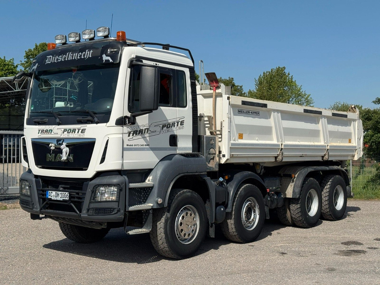 MAN 35.460 8x4 Meiller 3S. Kipper Bordmatik Retarder - Camión volquete: foto 4 MAN 35.460 8x4 Meiller 3S. Kipper Bordmatik Retarder - Camión volquete: foto 4