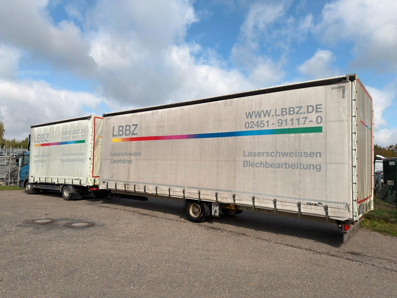 Furgoneta con lona Mercedes-Benz 818 4X2 Pritsche & Plane & Tang Pritsche & Plane Mercedes-Benz 818 4X2 Pritsche & Plane & Tang Pritsche & Plane: foto 10 Furgoneta con lona Mercedes-Benz 818 4X2 Pritsche & Plane & Tang Pritsche & Plane Mercedes-Benz 818 4X2 Pritsche & Plane & Tang Pritsche & Plane: foto 10