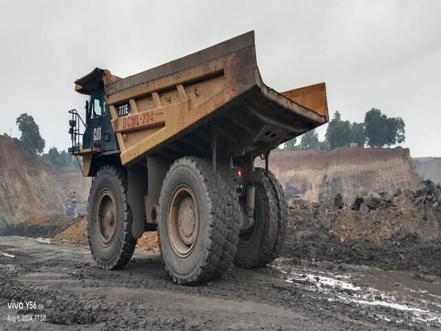 CAT 777E - Dúmper rígido: foto 2 CAT 777E - Dúmper rígido: foto 2