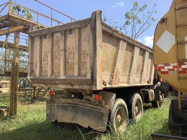 Mercedes-Benz ACTROS 3341 - Camión volquete: foto 3 Mercedes-Benz ACTROS 3341 - Camión volquete: foto 3