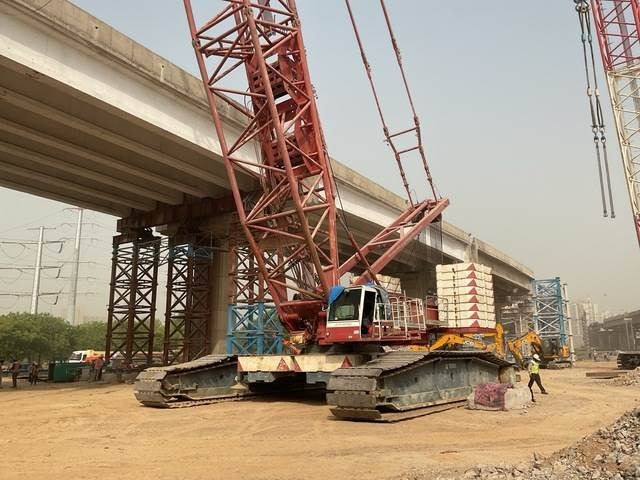 Terex Demag CC2800 - Grúa sobre orugas: foto 1 Terex Demag CC2800 - Grúa sobre orugas: foto 1