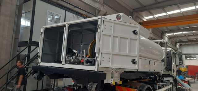 MAN TGM18.250 - Camión cisterna: foto 3 MAN TGM18.250 - Camión cisterna: foto 3