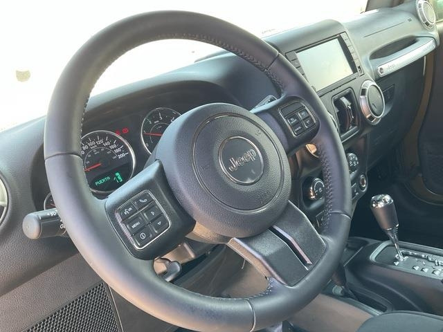 Coche Jeep Wrangler JK Command: foto 10 Coche Jeep Wrangler JK Command: foto 10