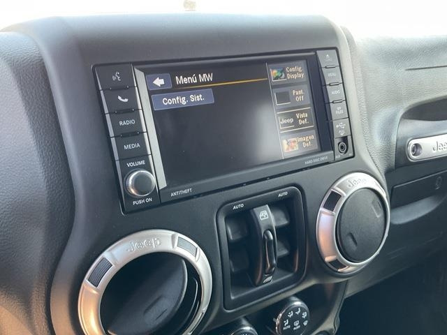 Coche Jeep Wrangler JK Command: foto 13 Coche Jeep Wrangler JK Command: foto 13