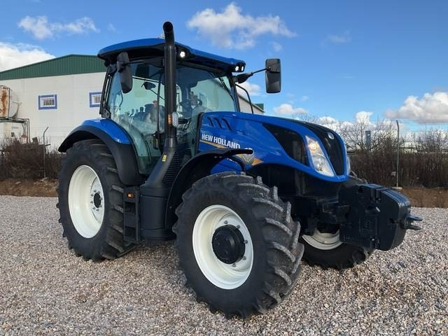 New Holland T6.145 - Tractor: foto 4 New Holland T6.145 - Tractor: foto 4