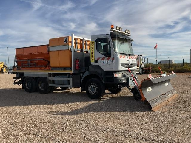 Renault Kerax 430DXI - Máquina quitanieve: foto 4 Renault Kerax 430DXI - Máquina quitanieve: foto 4