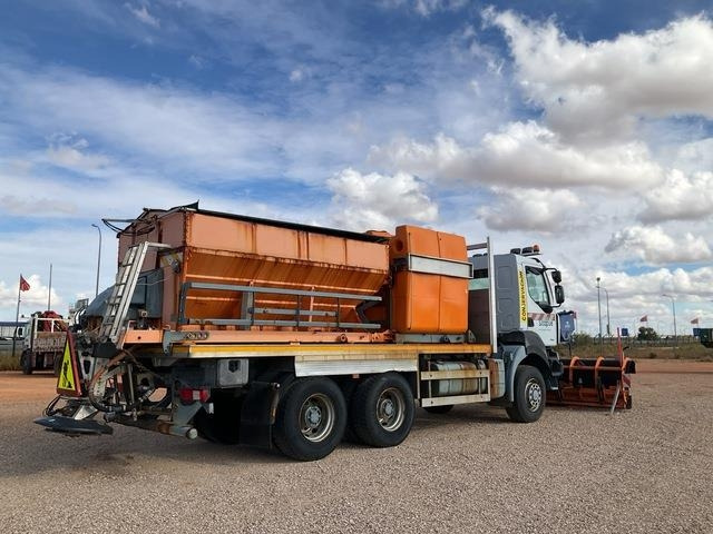 Renault Kerax 430DXI - Máquina quitanieve: foto 3 Renault Kerax 430DXI - Máquina quitanieve: foto 3