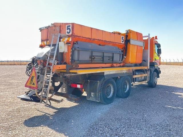 Renault Kerax 430DXI - Máquina quitanieve: foto 3 Renault Kerax 430DXI - Máquina quitanieve: foto 3