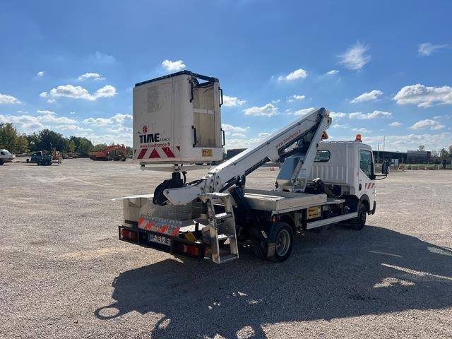 Renault Maxity 120DXI - Camión con plataforma elevadora: foto 3 Renault Maxity 120DXI - Camión con plataforma elevadora: foto 3