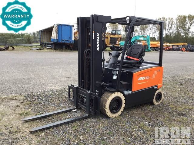 Doosan B25X-7 PLUS - Otra maquinaria: foto 1 Doosan B25X-7 PLUS - Otra maquinaria: foto 1