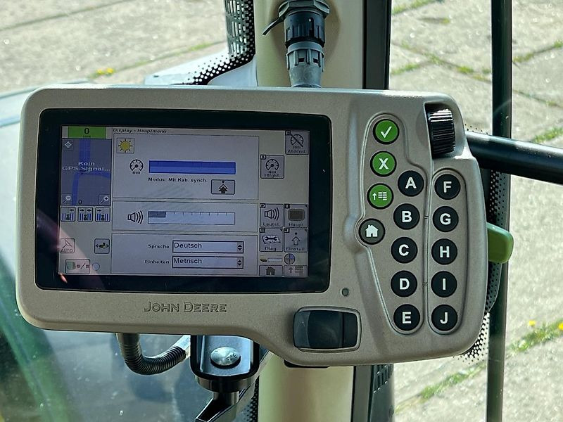 Arrendamiento de John Deere 6210R Frontzapfwelle John Deere 6210R Frontzapfwelle: foto 17 Arrendamiento de John Deere 6210R Frontzapfwelle John Deere 6210R Frontzapfwelle: foto 17