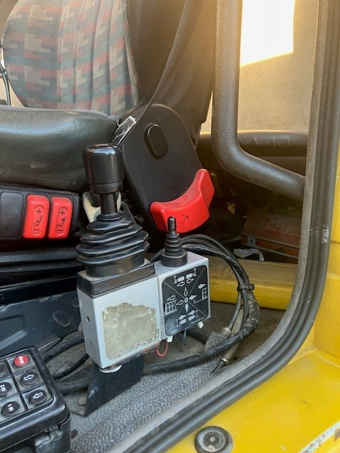 Camión multibasculante para transporte de contenedores MERCEDES-BENZ SK 1831: foto 17