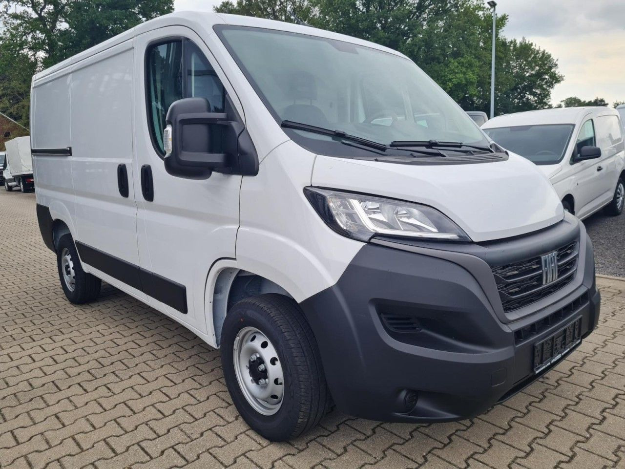 Fiat Ducato 30 Kasten L1H1 KLIMA PDC Werkstatteinrich - Furgoneta pequeña: foto 4 Fiat Ducato 30 Kasten L1H1 KLIMA PDC Werkstatteinrich - Furgoneta pequeña: foto 4