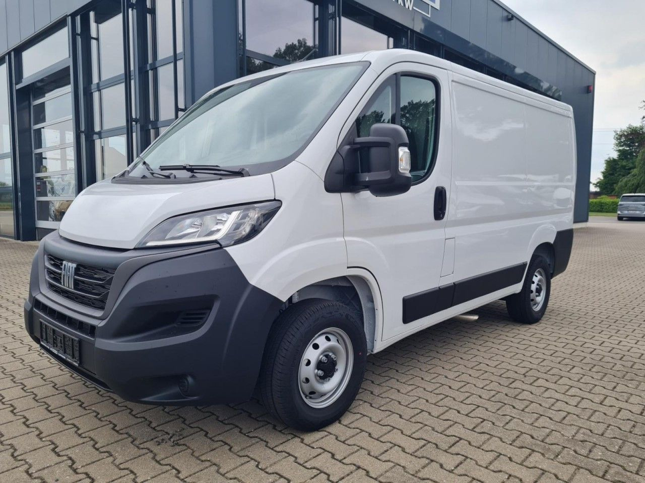 Fiat Ducato 30 Kasten L1H1 KLIMA PDC Werkstatteinrich - Furgoneta pequeña: foto 2 Fiat Ducato 30 Kasten L1H1 KLIMA PDC Werkstatteinrich - Furgoneta pequeña: foto 2