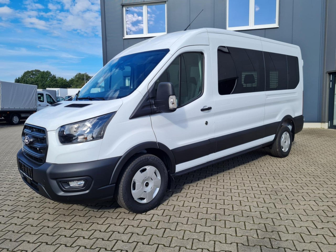 Ford Transit 350 Kombi 9-Sitze L3 AG Trend AHK KAMERA - Minibús, Furgoneta de pasajeros: foto 3 Ford Transit 350 Kombi 9-Sitze L3 AG Trend AHK KAMERA - Minibús, Furgoneta de pasajeros: foto 3