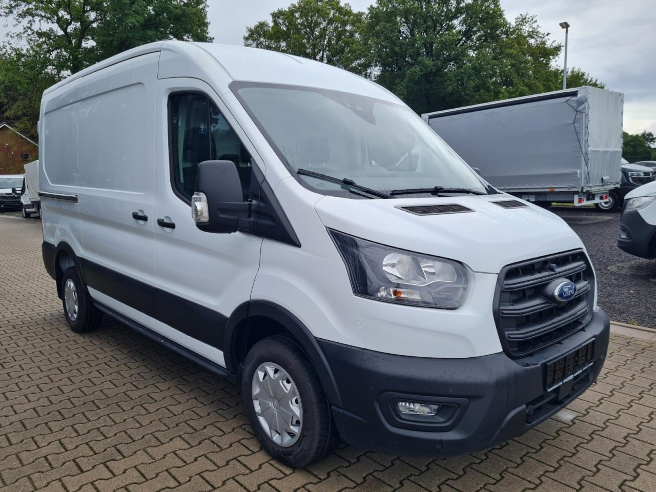 Ford Transit Kasten TDCi L2H2 Trend Klima Holzverkleid. - Furgoneta pequeña: foto 3 Ford Transit Kasten TDCi L2H2 Trend Klima Holzverkleid. - Furgoneta pequeña: foto 3