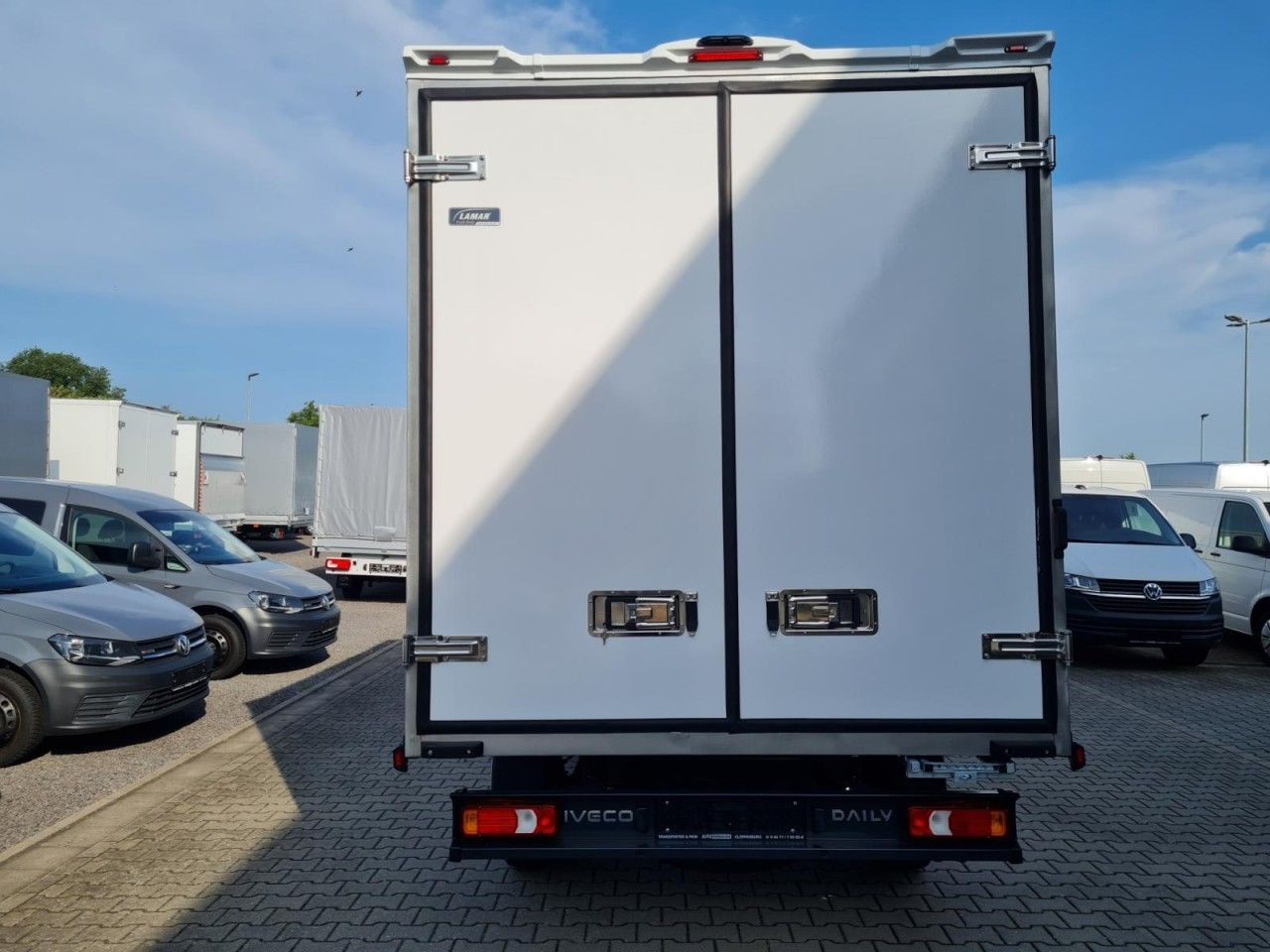 Iveco Daily 35S18 3.0 Koffer Hi Matic LM KAMERA NAVI - Furgoneta caja cerrada: foto 5 Iveco Daily 35S18 3.0 Koffer Hi Matic LM KAMERA NAVI - Furgoneta caja cerrada: foto 5