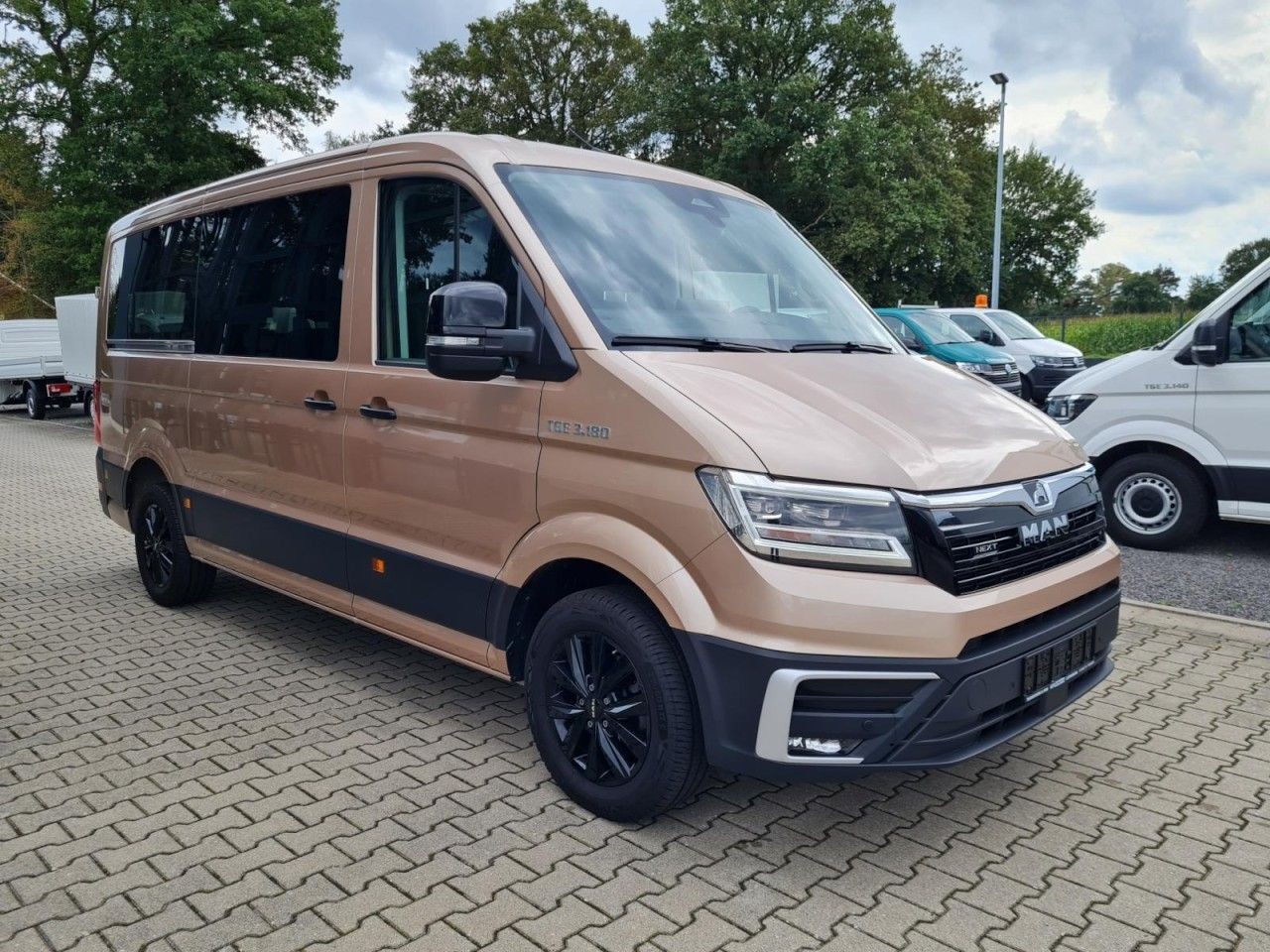 MAN TGE 3.180 TDi Kombi 9 Sitzer LED LM KAMERA Sonde - Furgoneta de pasajeros: foto 3 MAN TGE 3.180 TDi Kombi 9 Sitzer LED LM KAMERA Sonde - Furgoneta de pasajeros: foto 3