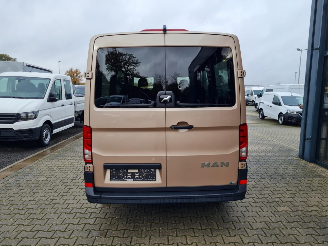 Furgoneta combi Man TGE 3.180 TDi Kombi 9 Sitze ALU KAMERA LED LEDER Sonderumbau: foto 8 Furgoneta combi Man TGE 3.180 TDi Kombi 9 Sitze ALU KAMERA LED LEDER Sonderumbau: foto 8