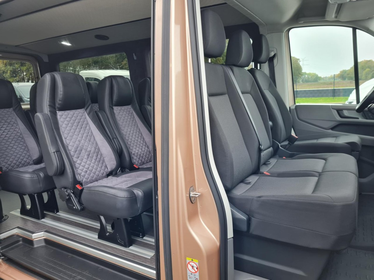 Furgoneta combi Man TGE 3.180 TDi Kombi 9 Sitze ALU KAMERA LED LEDER Sonderumbau: foto 18 Furgoneta combi Man TGE 3.180 TDi Kombi 9 Sitze ALU KAMERA LED LEDER Sonderumbau: foto 18