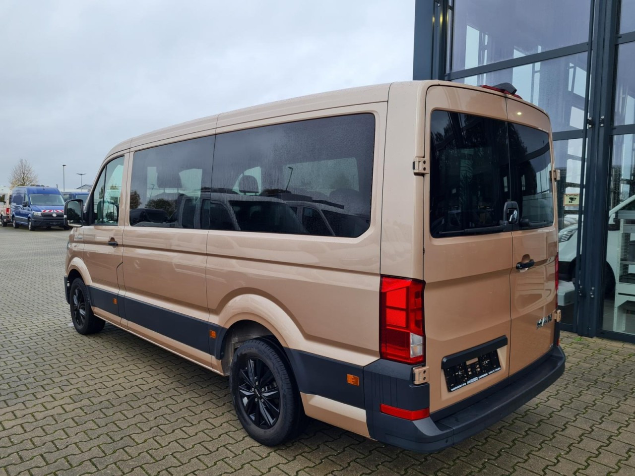 Furgoneta combi Man TGE 3.180 TDi Kombi 9 Sitze ALU KAMERA LED LEDER Sonderumbau: foto 9 Furgoneta combi Man TGE 3.180 TDi Kombi 9 Sitze ALU KAMERA LED LEDER Sonderumbau: foto 9