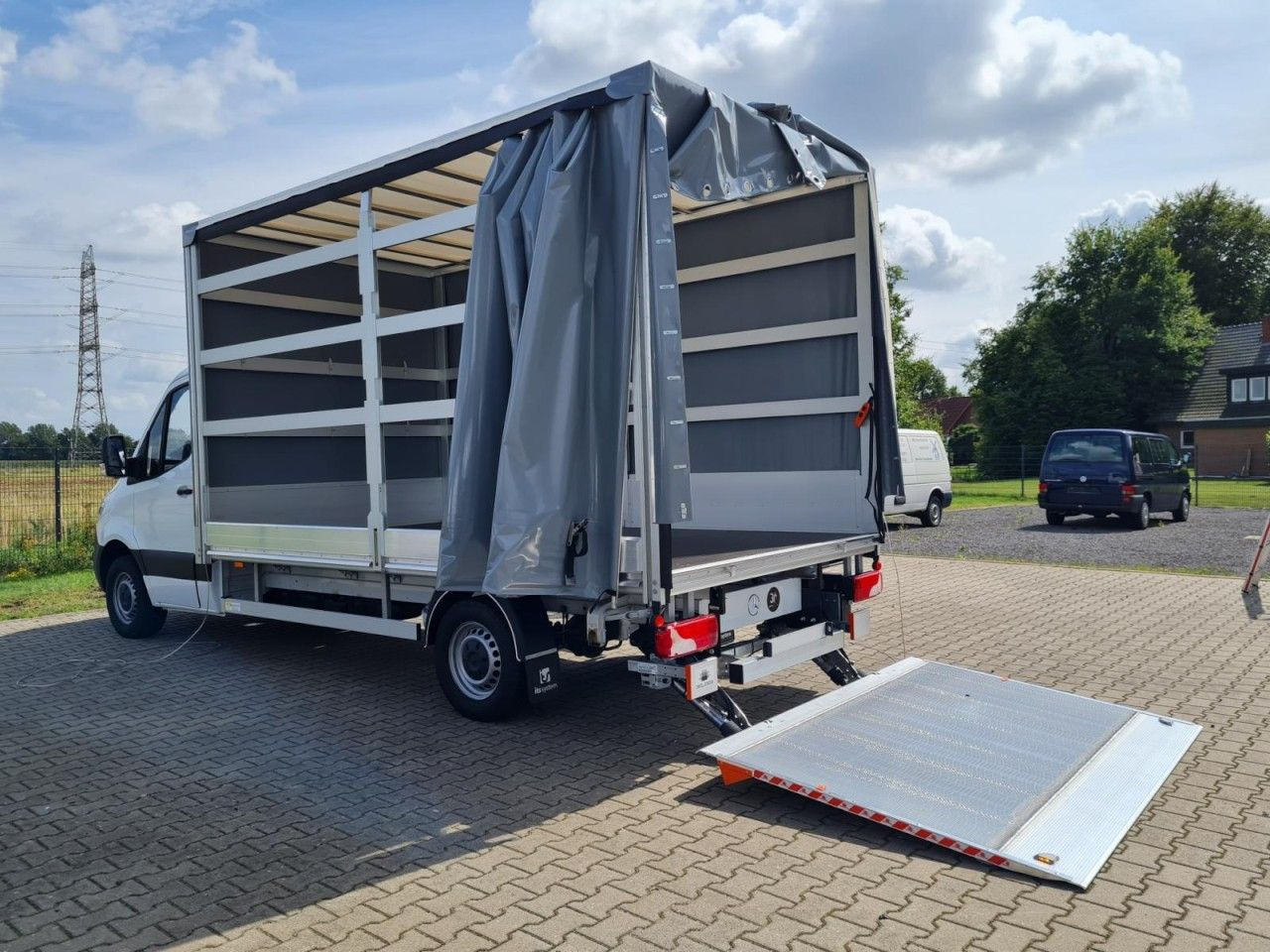 Arrendamiento de  Mercedes-Benz Sprinter 315 Cdi Pritsche Schiebe Plane LBW KLIM Mercedes-Benz Sprinter 315 Cdi Pritsche Schiebe Plane LBW KLIM: foto 10