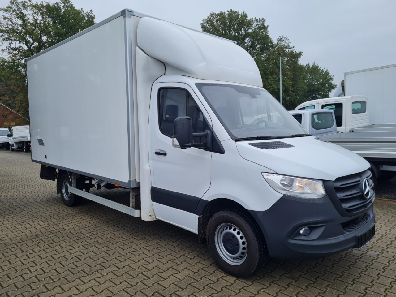 Mercedes-Benz Sprinter 315 RWD Möbel Koffer LBW KLIMA TEMPOMAT - Furgoneta caja cerrada: foto 3 Mercedes-Benz Sprinter 315 RWD Möbel Koffer LBW KLIMA TEMPOMAT - Furgoneta caja cerrada: foto 3