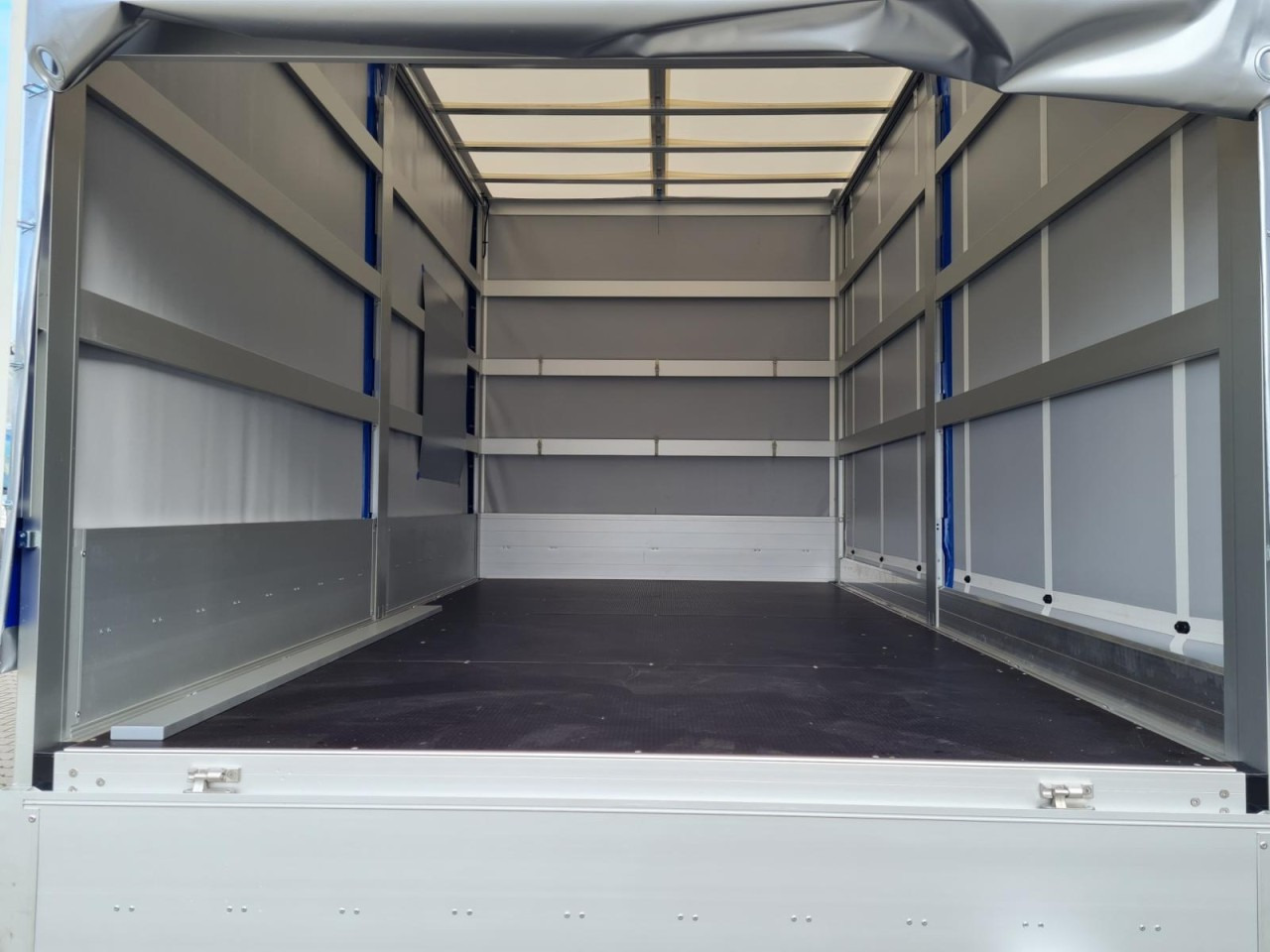 Furgoneta con lona Renault Master 3,5t Pritsche Schiebe Plane ERGO KLIMA TEMPO: foto 6