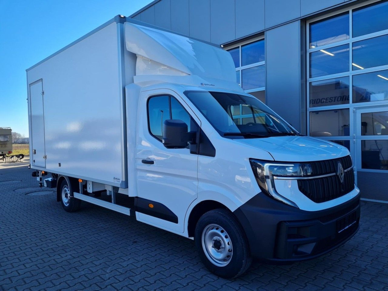 Renault Master 35 New Möbel Koffer LBW KLIMA TEMPOMAT - Furgoneta caja cerrada: foto 3 Renault Master 35 New Möbel Koffer LBW KLIMA TEMPOMAT - Furgoneta caja cerrada: foto 3