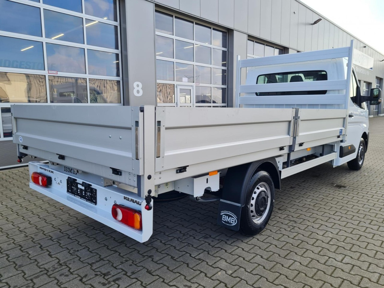 Renault Master New 35 Pritsche lang KLIMA KOMFORT TEMPOMAT - Furgoneta caja abierta: foto 4 Renault Master New 35 Pritsche lang KLIMA KOMFORT TEMPOMAT - Furgoneta caja abierta: foto 4