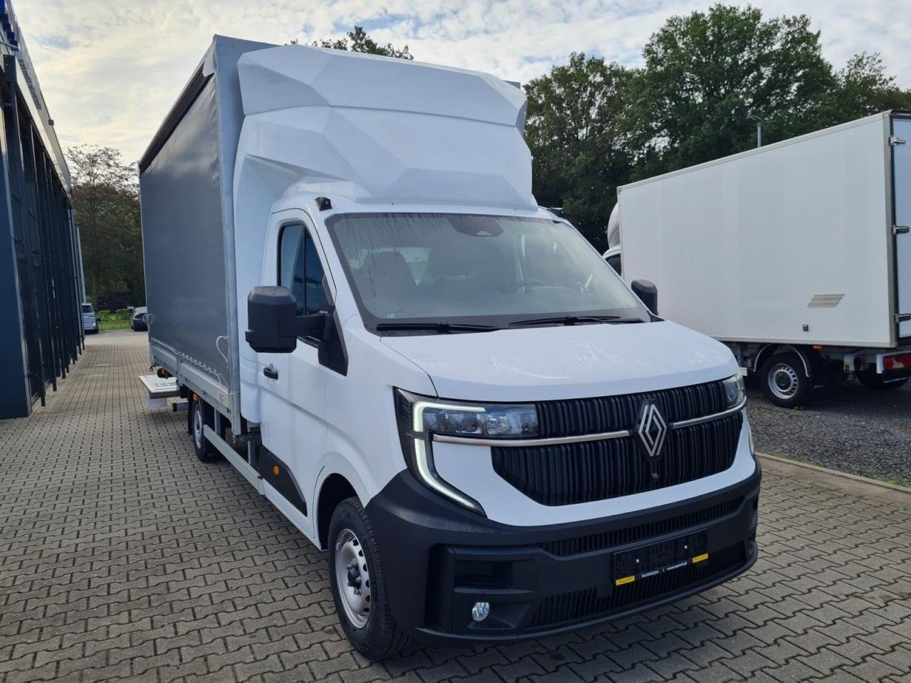 Renault Master Pritsche Schiebe Plane LBW 10 Pal. Luftfe - Furgoneta con lona: foto 2 Renault Master Pritsche Schiebe Plane LBW 10 Pal. Luftfe - Furgoneta con lona: foto 2