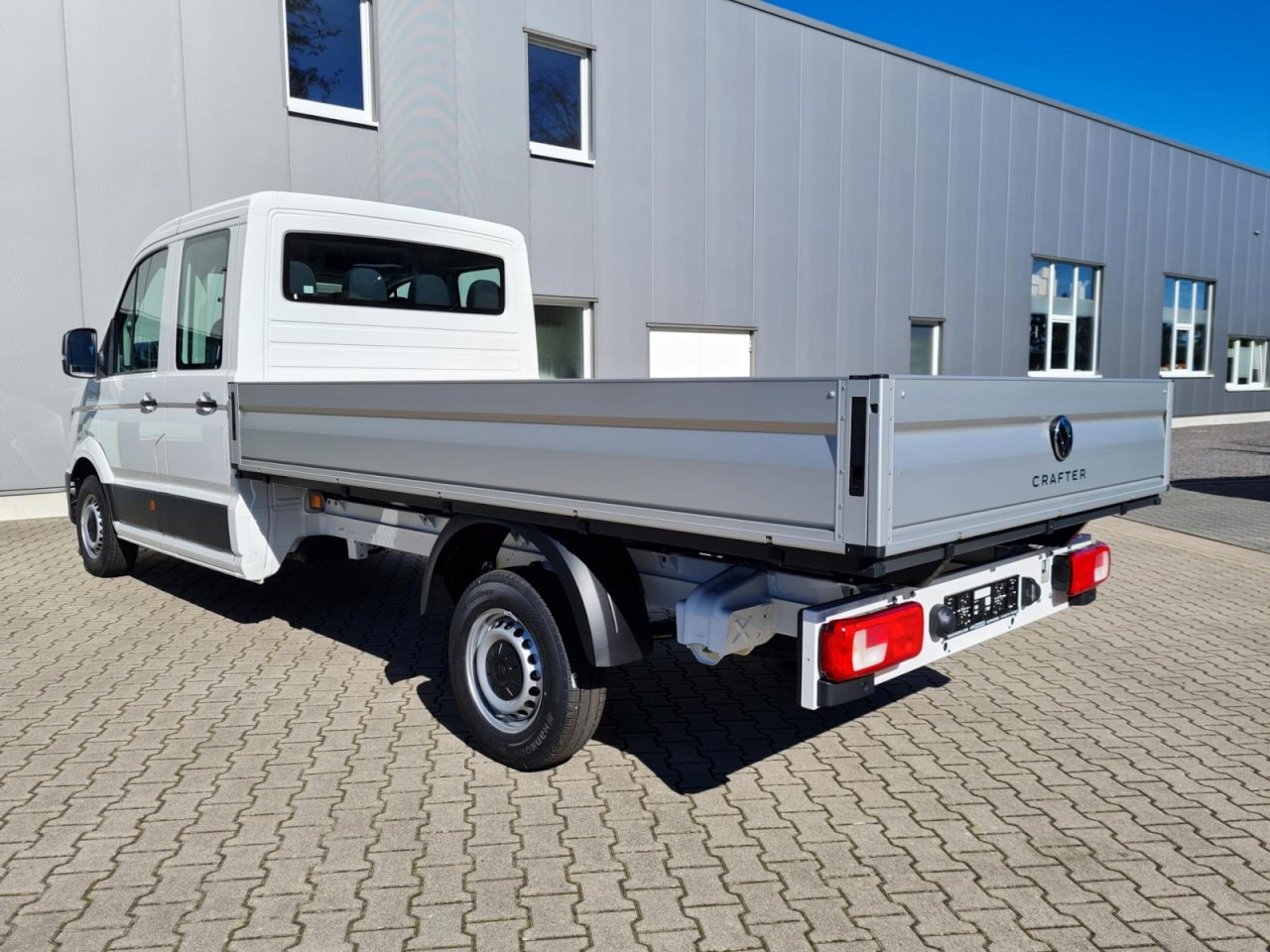 Volkswagen Crafter 35 DOKA 7-Sitze lang L4 KLIMA TEMPOMAT - Furgoneta caja abierta, Furgoneta combi: foto 4 Volkswagen Crafter 35 DOKA 7-Sitze lang L4 KLIMA TEMPOMAT - Furgoneta caja abierta, Furgoneta combi: foto 4