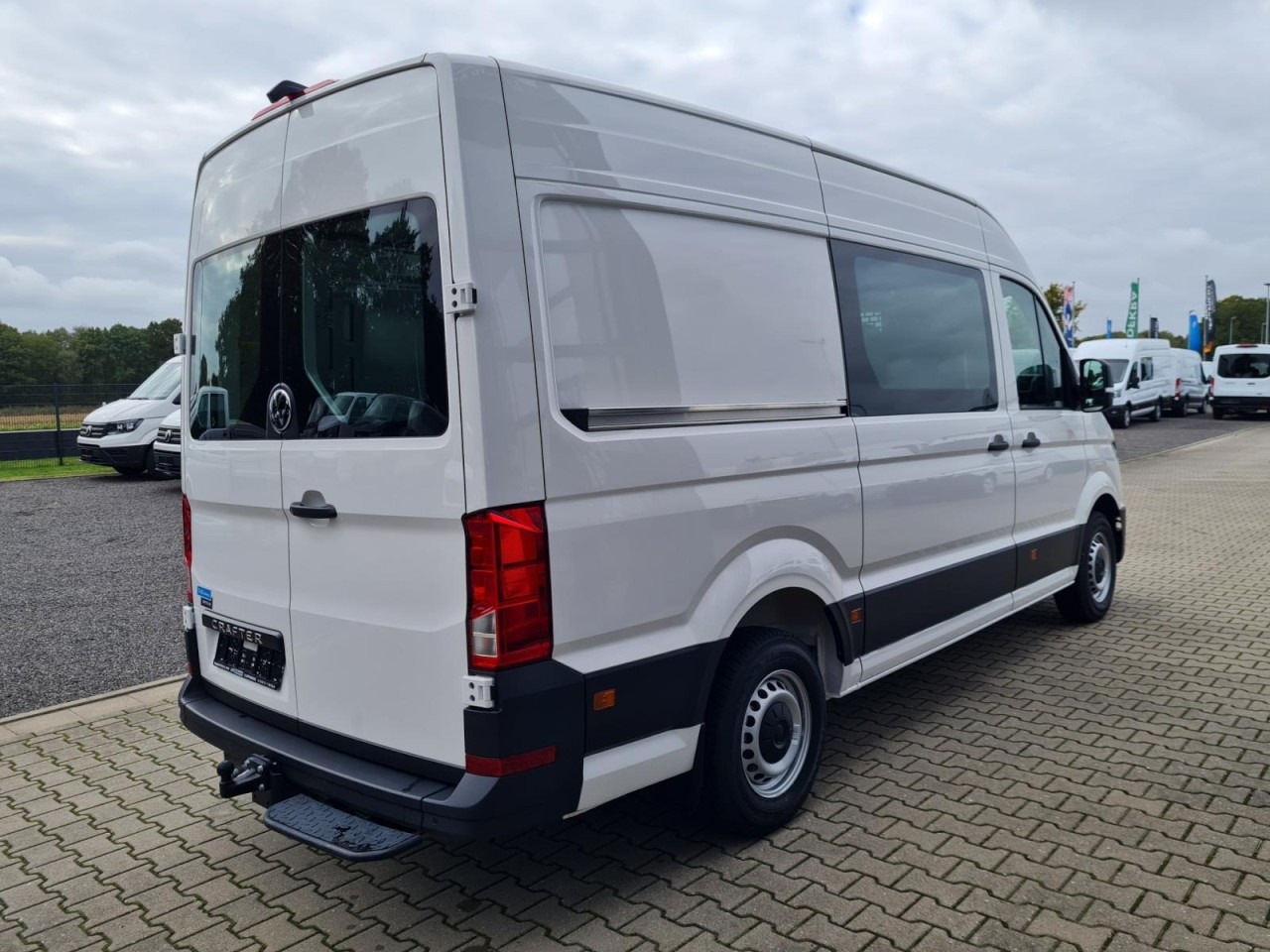 Volkswagen Crafter 35 Kasten TDI MR L3H3 STANDHEIZ AHK - Furgón: foto 4 Volkswagen Crafter 35 Kasten TDI MR L3H3 STANDHEIZ AHK - Furgón: foto 4