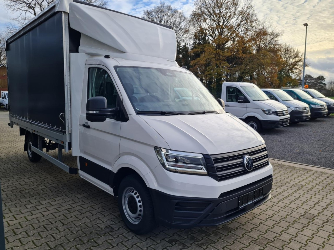 Volkswagen Crafter 35 Pritsche Schiebe Plane LED, Kamera - Furgoneta con lona: foto 3 Volkswagen Crafter 35 Pritsche Schiebe Plane LED, Kamera - Furgoneta con lona: foto 3