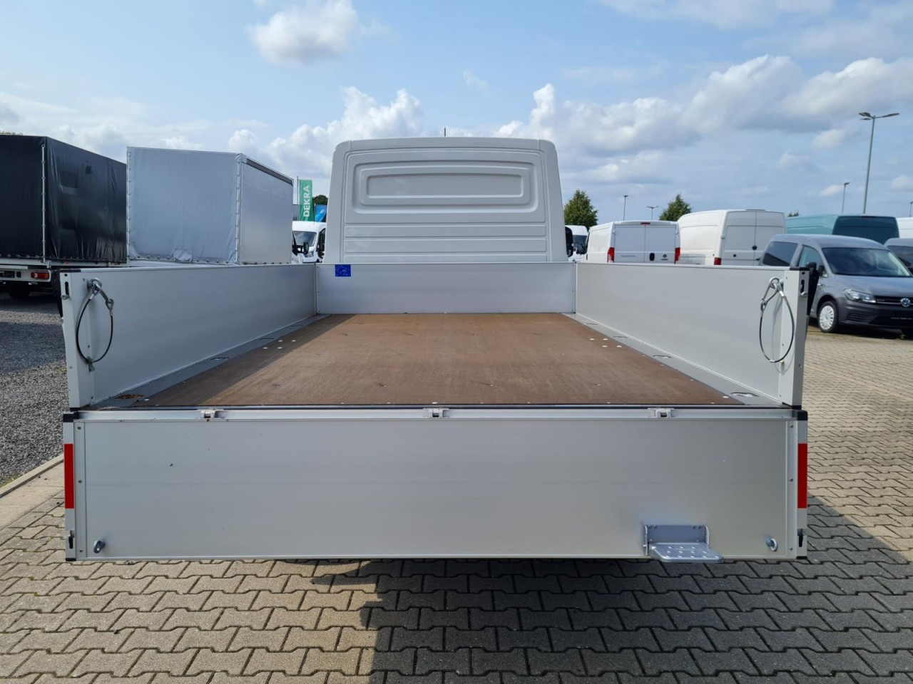 Volkswagen Crafter 35 Pritsche TDi MR L3 KLIMA TEMPOMAT - Furgoneta caja abierta: foto 5 Volkswagen Crafter 35 Pritsche TDi MR L3 KLIMA TEMPOMAT - Furgoneta caja abierta: foto 5