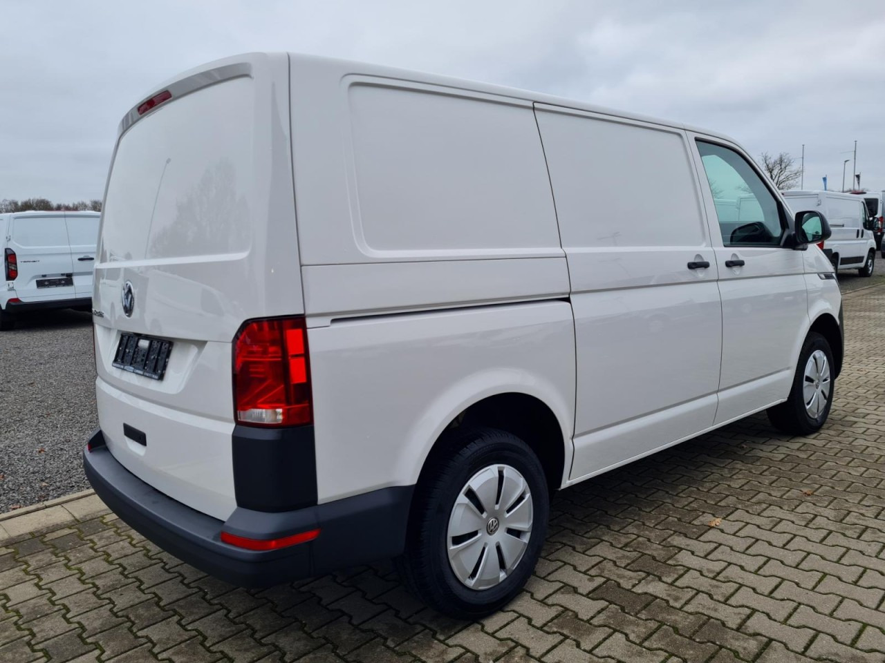 Volkswagen T6.1 Kasten KR Heckklappe KAMERA KLIMA NAVI/APP - Furgoneta pequeña: foto 4 Volkswagen T6.1 Kasten KR Heckklappe KAMERA KLIMA NAVI/APP - Furgoneta pequeña: foto 4
