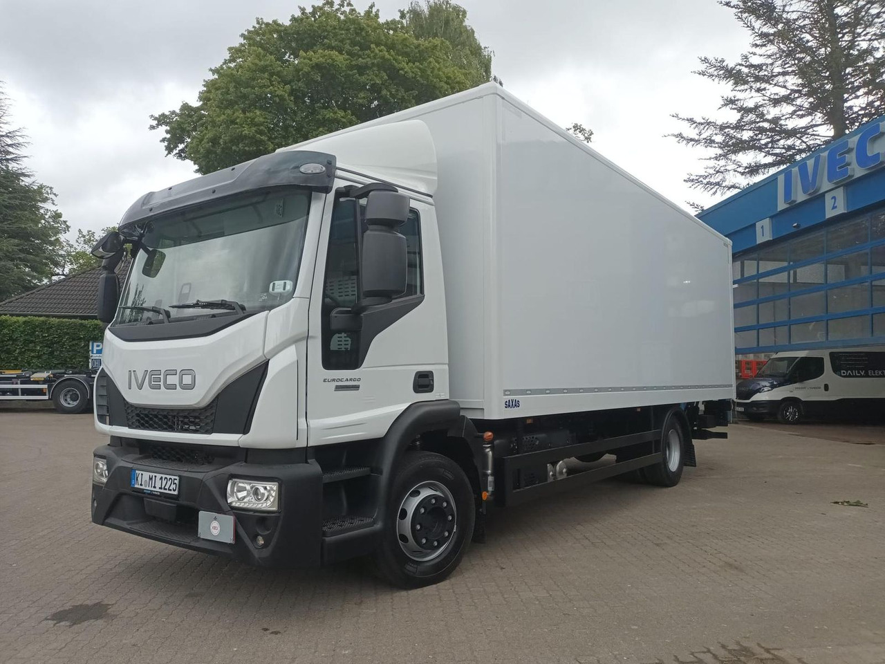 Iveco ML120E25/P KOFFER LBW 1,5t SAXAS AHK 185 kW (... - Camión lona: foto 1 Iveco ML120E25/P KOFFER LBW 1,5t SAXAS AHK 185 kW (... - Camión lona: foto 1